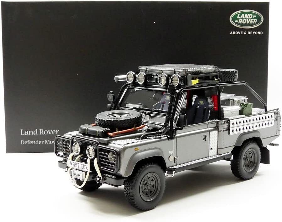 Kyosho original 1/18 Land Rover Defender Movie Edition Lara Kyosho original 1/18 Land Rover Defender Movie Edition Lara