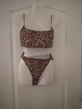 2 pc bikini leopard print swimsuit brand new for women size 8 on good condition