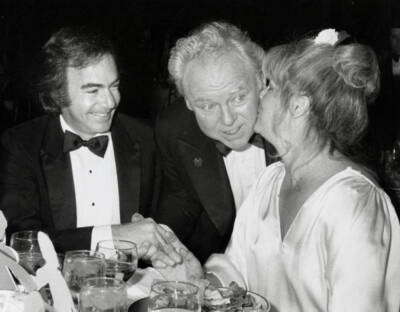 Neil Diamond, Carroll O'Connor & Marcia Diamond at Neighbors of Wa- 1981 Photo