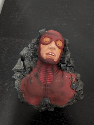 Marvel Select Ultimate Giant Man Base Stand Only In Great