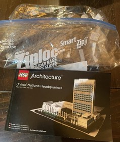 LEGO ARCHITECTURE: United Nations Headquarters (21018)