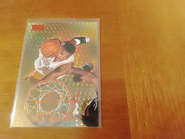1998-99 Skybox Premium P.J. Brown Star Rubies 21/50 Very Rare. Heat