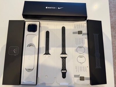 Apple Watch SE 44mm GPS + Cellular; Space Gray + Black Nike Sport Band !!!