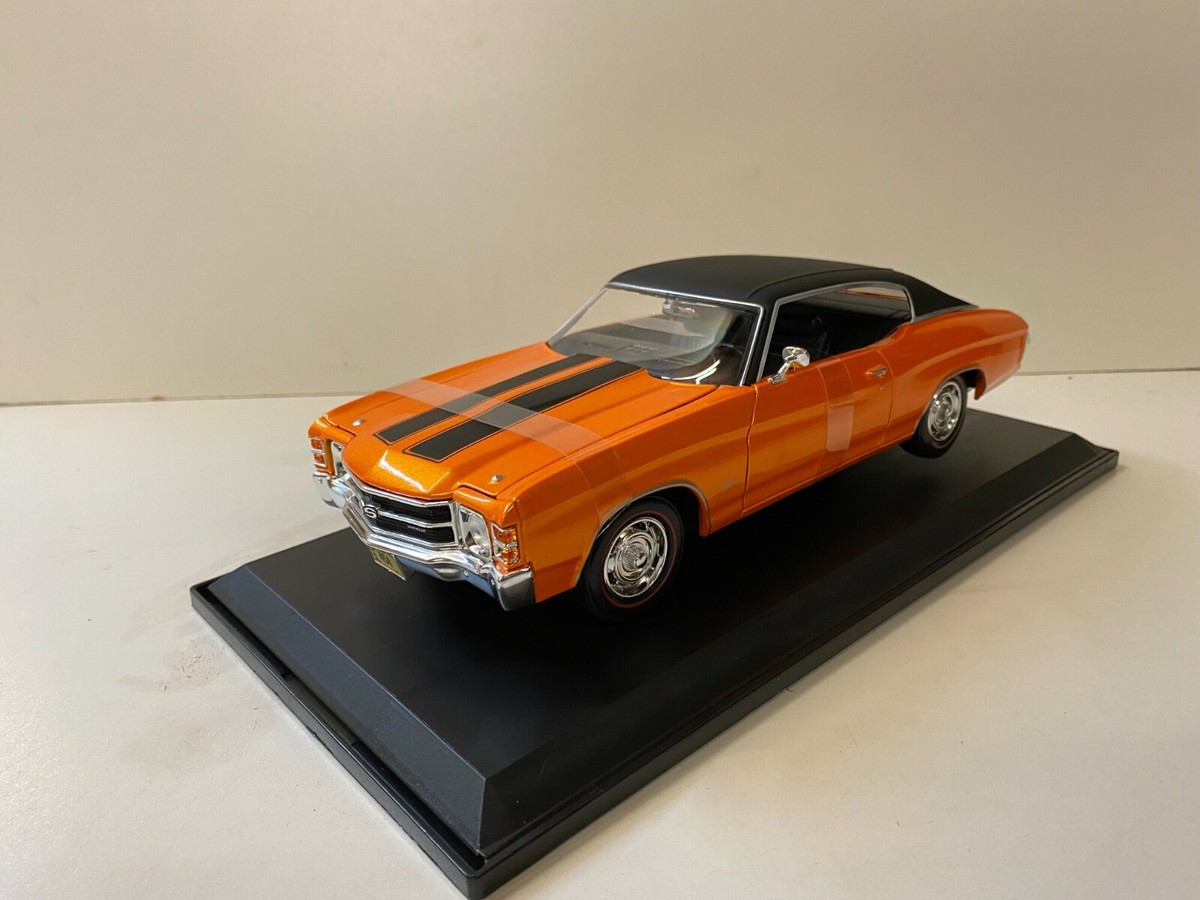 Chevrolet Chevelle SS 454 de 1971 orange métal au 1/18 - Collection