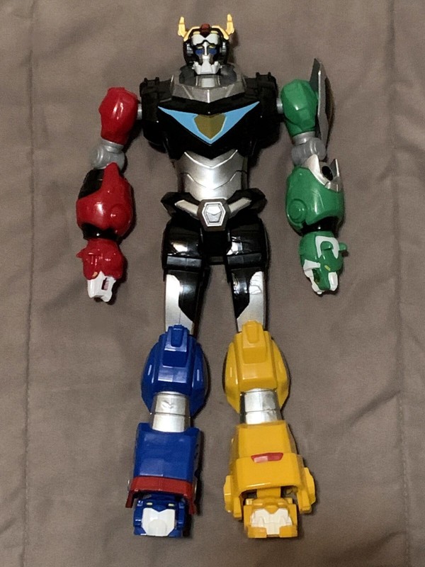 Playmates 2017 Voltron 12-Inch Action Figure, in great condition, as shown!