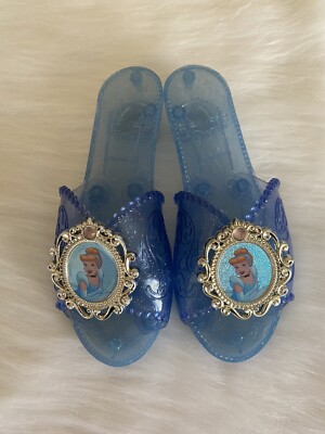 disney princess cinderella dress up shoes Amazon.com: Cinderella Light Up Shoes, Official Disney Princess Light-Up Costume Shoes with Cinderella Emblem, Kids Size 11/12 Medium : Clothing, Shoes & Jewelry
