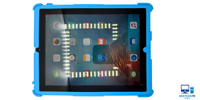Apple iPad 2nd Gen A1395 MC769LL/A 16GB 9.7