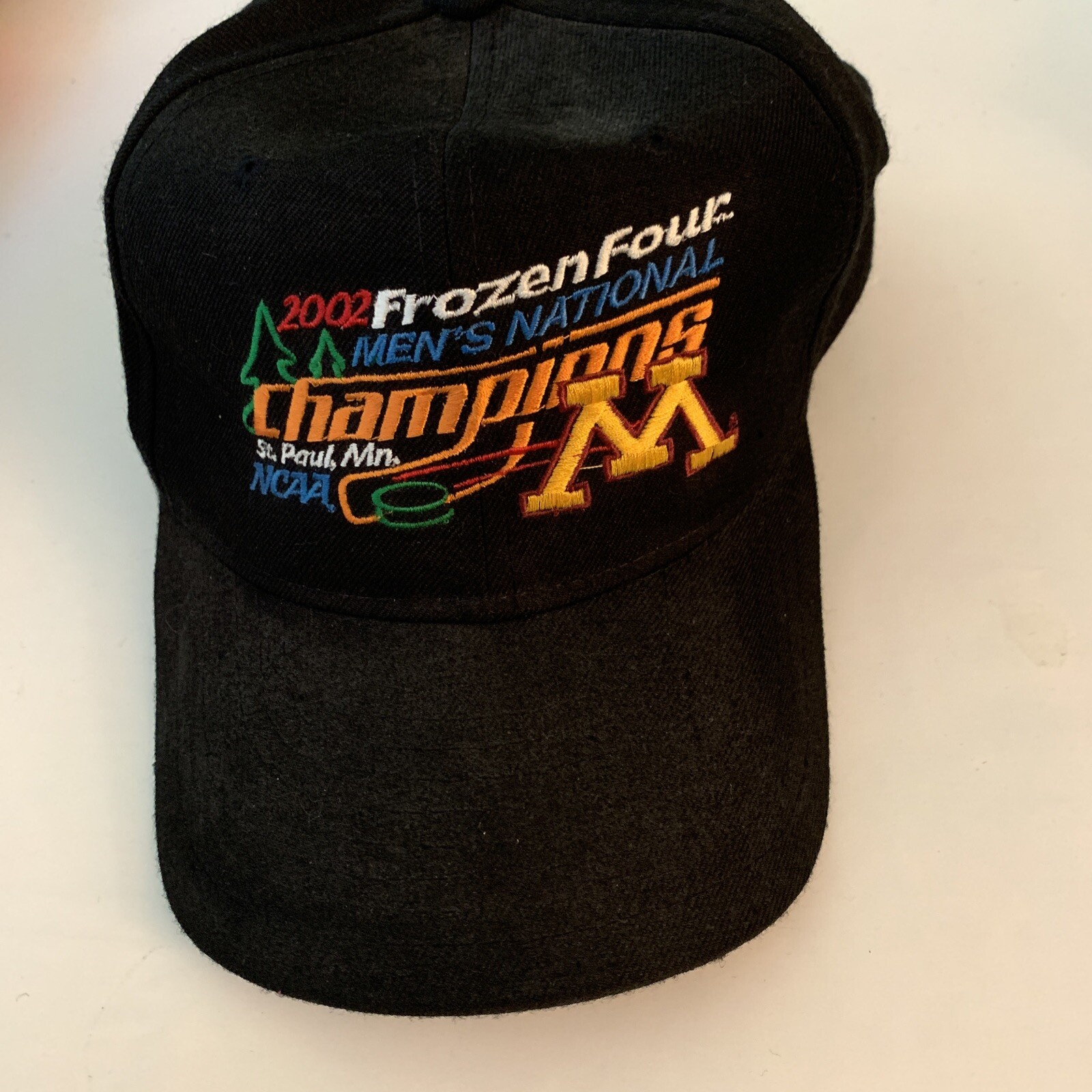 Vintage 2002 Frozen Four NCAA Minnesota Golden Gopher… Gem