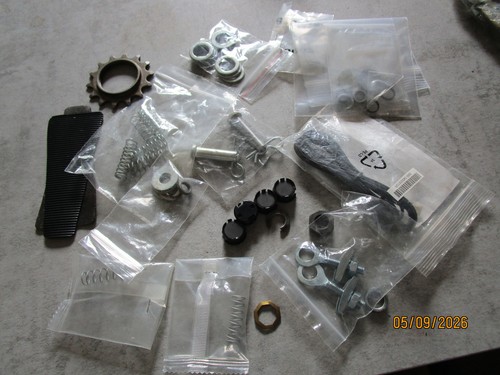 SCHWINN AIRDYNE/WINDSPRINT STATIONARY  BIKE ASSORTED PARTS. - Picture 1 of 7