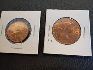 LOT OF 2 COINS NEW ZEALAND Penny 1959 and Half Penny 1964 beautiful