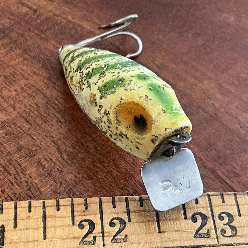 Vintage Milton Poe's Hand Painted Carved Cedar Fishing Lure - Image 3 of 4