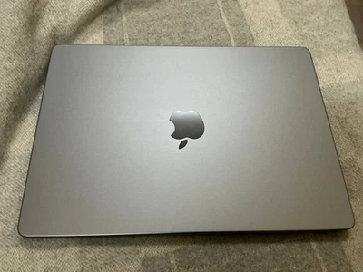 Apple MacBook Pro 14" M1 Max · 64GB · 2TB