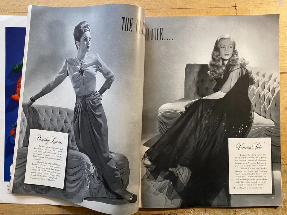 Vintage US VOGUE NOVEMBER 15, 1942 Fashion Magazine WWII Cecil Beaton RARE - Imagem 3 de 4