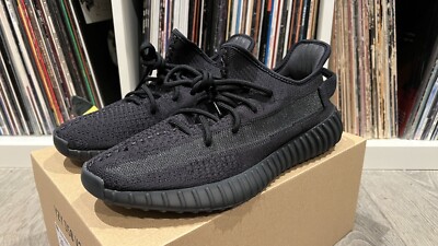 Yeezy Sneakers Sneaker Drop Queue Yeezy Boost 350 V2 Mens Shoes