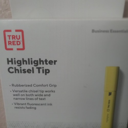 Lot of 2 boxes of Yellow Chisel Tip Highlighter Small & Big New in Box 3827 - Picture 2 of 5