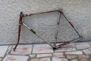 Cadre Velo ROBUST VITUS 971 – Taille 54 Cm – Vintage Français (Filetage Français)