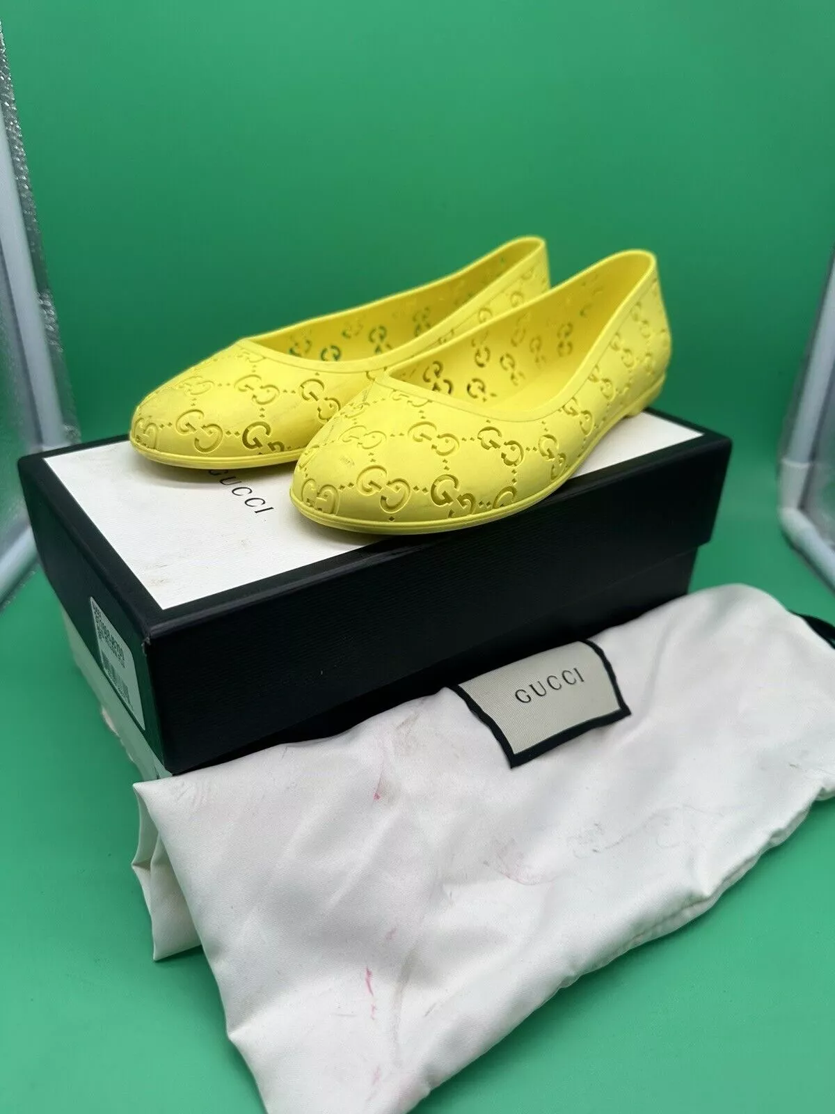 Ballerines plates en caoutchouc à enfiler jaune acide à enfiler logo Gucci GG chaussures filles