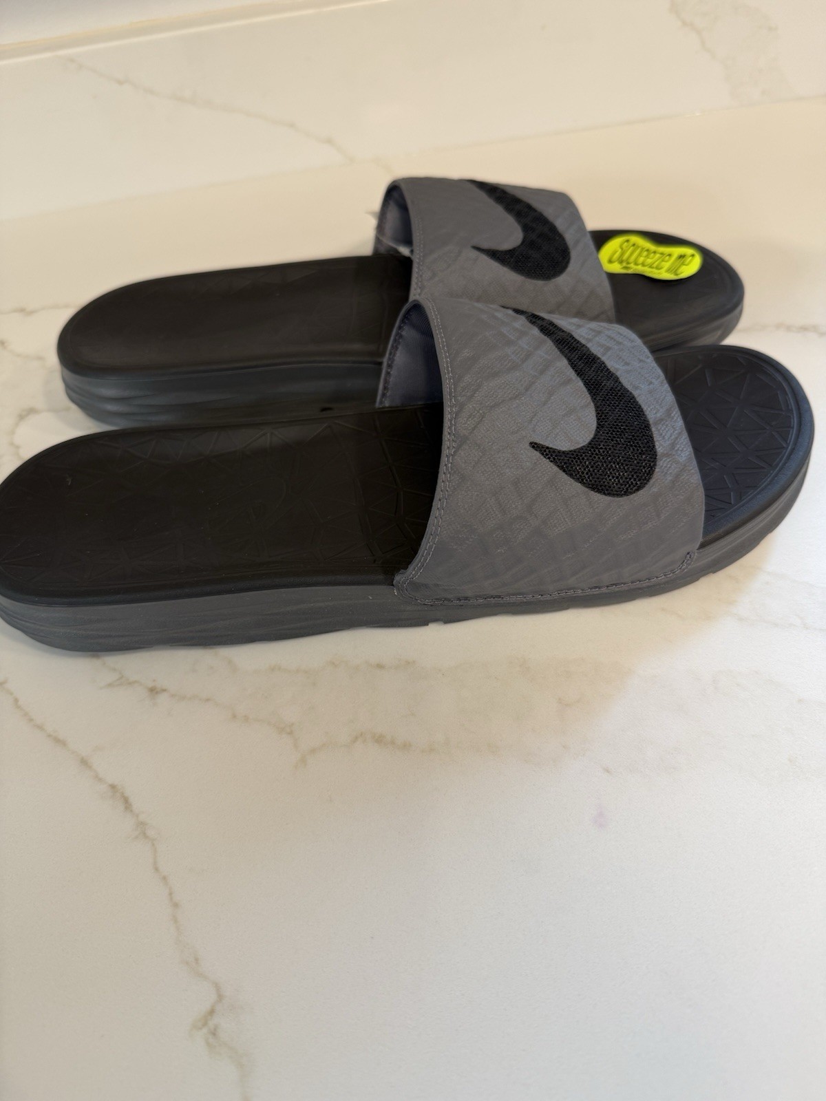 Nike Benassi Solarsoft Men's Size 13 Slides Sandals Grey Black 705474-090 thumbnail 3