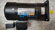 1PCS New Three-phase asynchronous motor P/N M3B404 0.37KW 20:1 SVB18