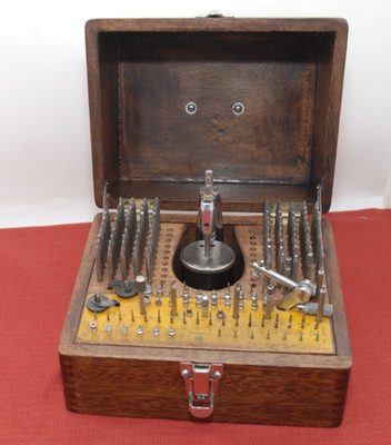 K & D Inverto Model 18-R Staking Tool Kit, Excellent Condition