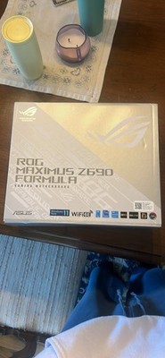 ASUS ROG Maximus Z690 Formula ATX LGA 1700 DDR5 WiFi 6E Gaming