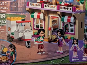 LEGO FRIENDS: Heartlake Pizzeria (41311)