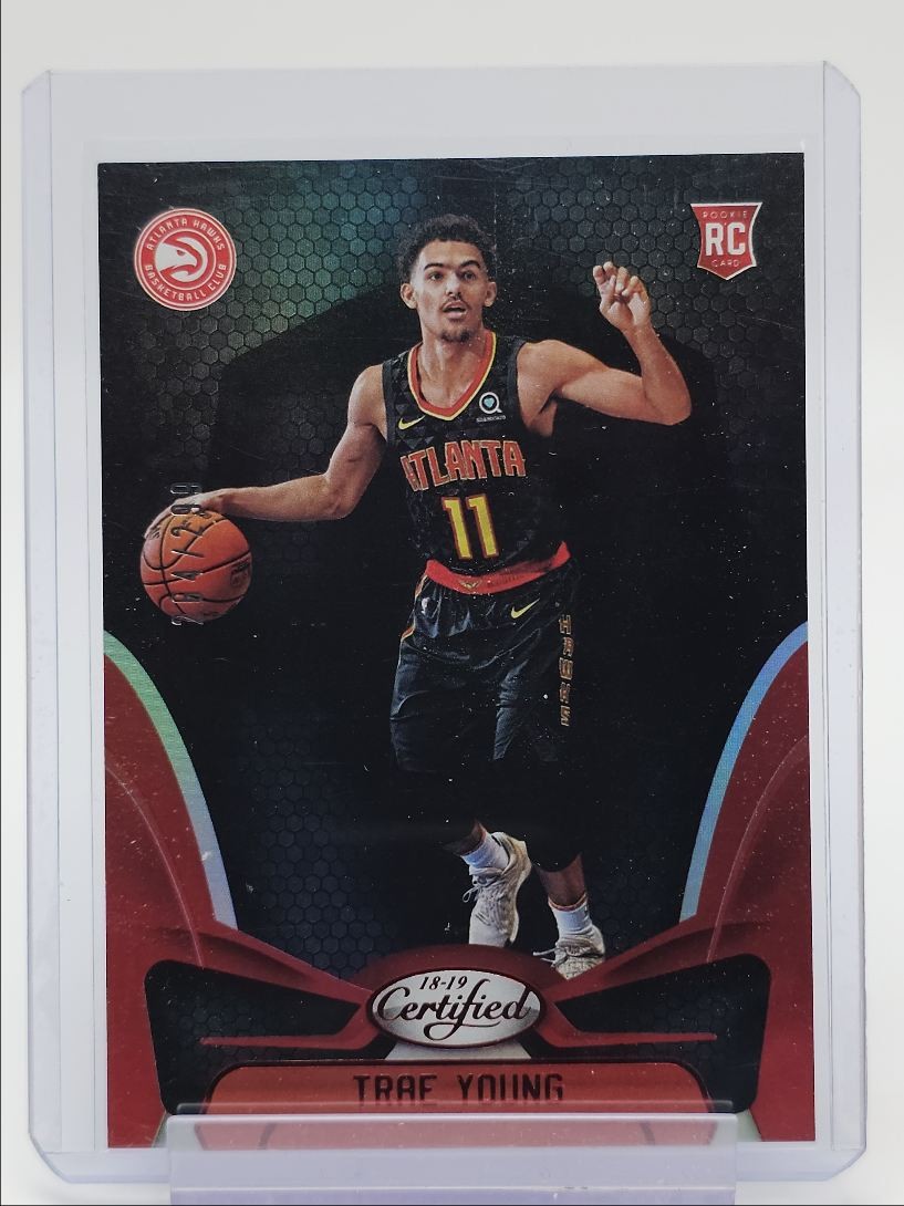 TRAE YOUNG 2018-19 CERTIFIED ROOKIE BASKETBALL RED HAWKS RC /299 Q1887