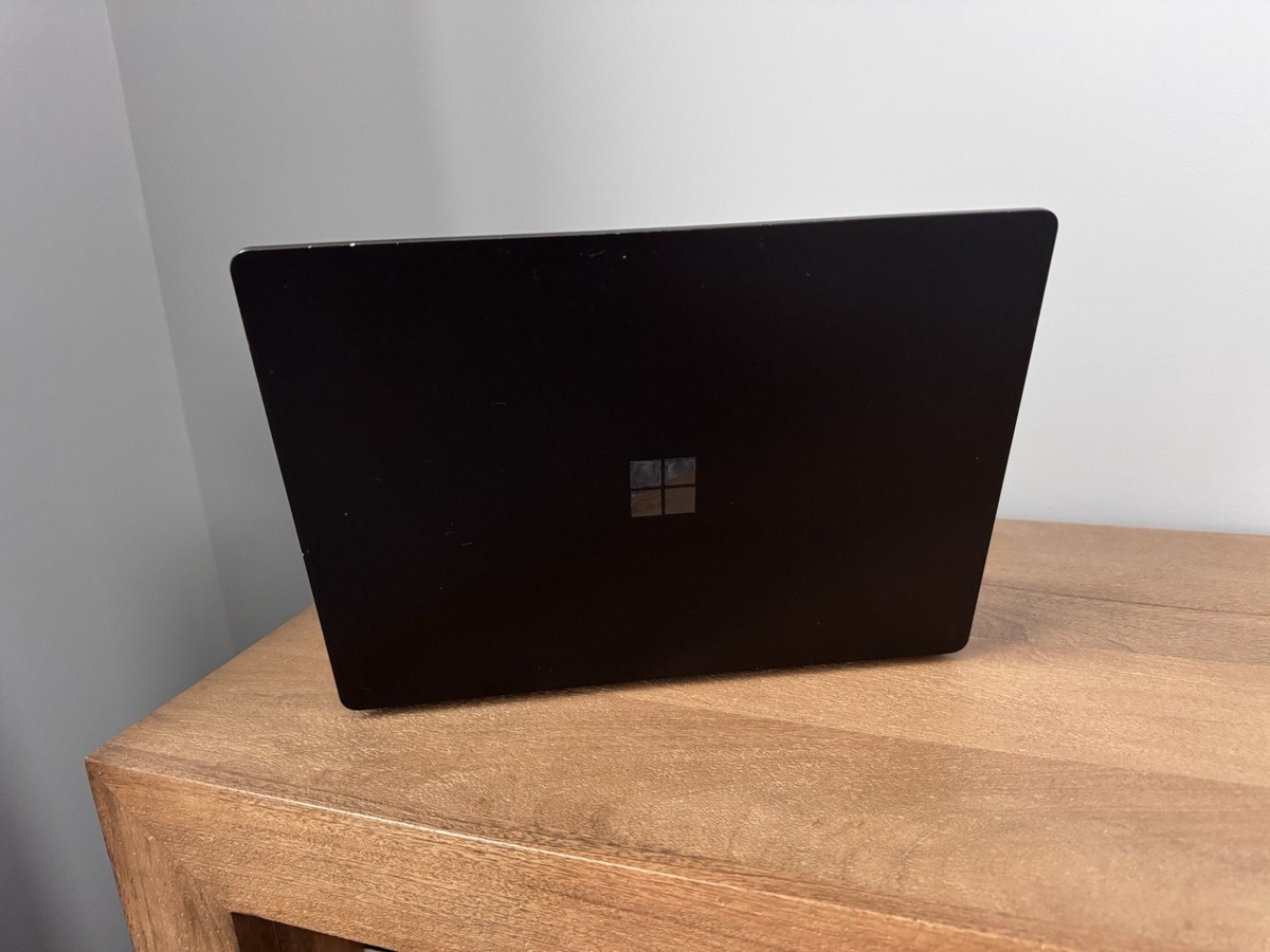 Microsoft Surface Laptop 4 Core i7-1185G7 3GHz 16GB RAM 512GB SSD