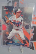 2025 Topps Finest - Common Brooks Lee #31 (RC)