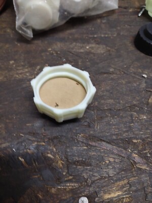 NOS Stens 125-039 Fuel Cap - Replacement for Lawn Boy 682755