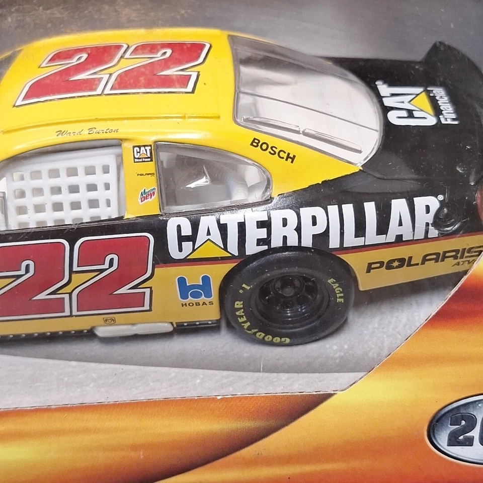 Hot Wheels Racing Ward Burton Nascar #22 Caterpillar Dodge 2001 1:24 - Imagem 3 de 4