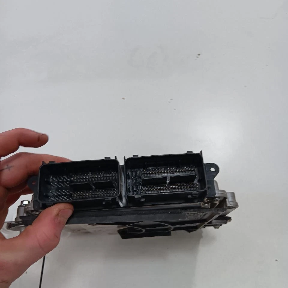 Engine ECM Electronic Control Module 2.3L Fits 15-19 lincoln MKC - Image 3 of 4