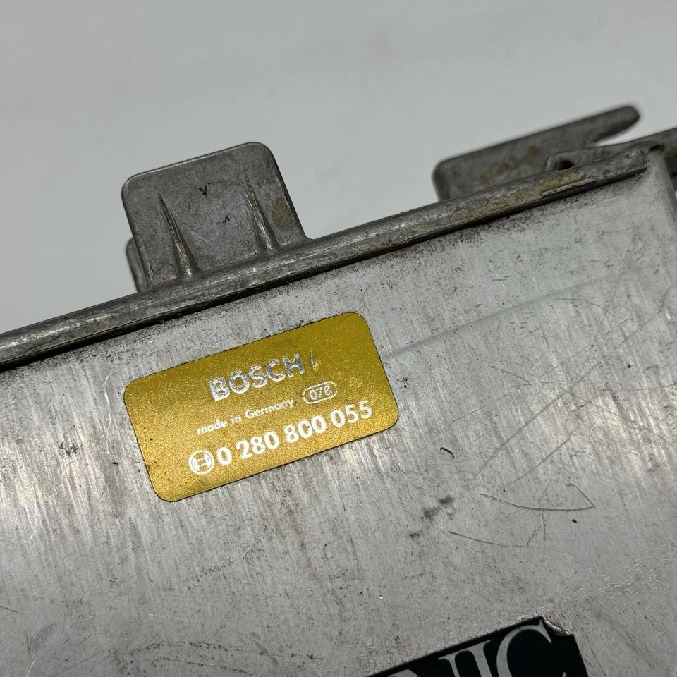 1982-1983 Porsche 911 SC Bosch Jetronic ECU 0 280 800 055 DME - Imagem 2 de 4