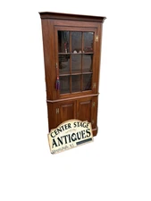 66652   Solid Cherry Henkel Harris Virginia Galleries Corner China Cabinet Curio