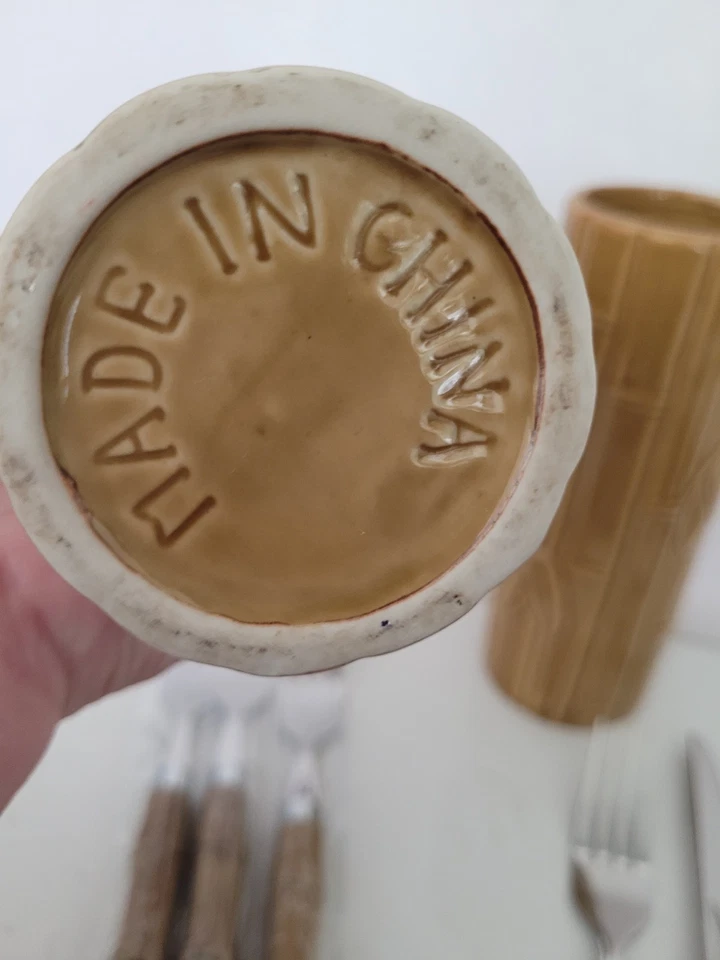 Juego de 4 utensilios de acero inoxidable estilo bambú y 2 tazas de cerámica Foto 3 de 4