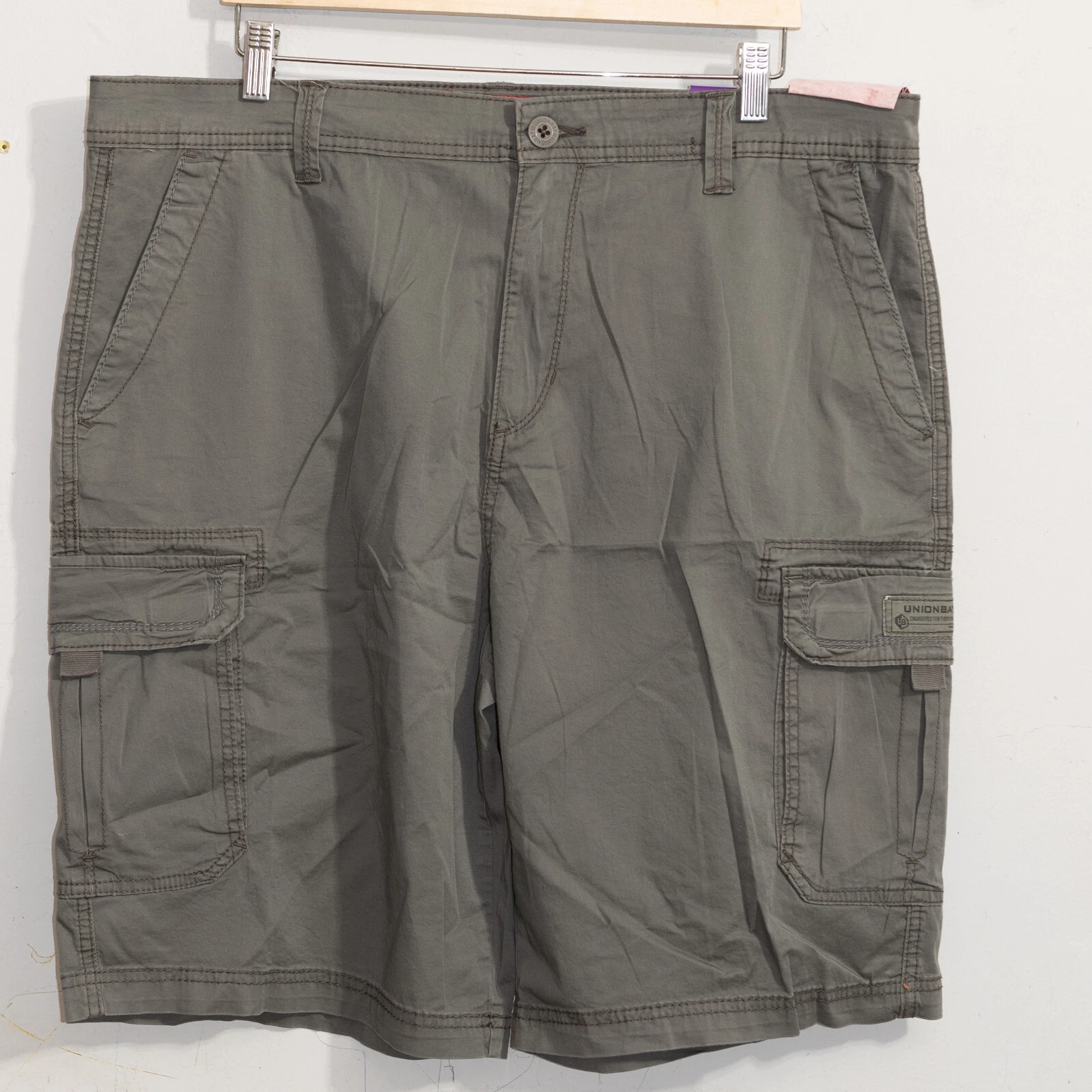 Unionbay NWT size 40-42 Men cargo shorts