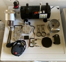 Parts from a FD-196 Airbrush Mini Compressor