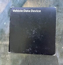 VERIZON VEHICLE DATA DEVICE VZ-0410 -002-US W/ SELECTION OF CONNECTING CABLES