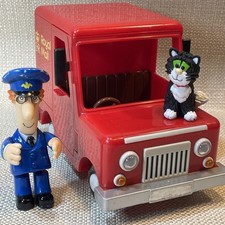 Postman Pat Pat Royal Mail Larger Scale Friction Van With Pat & Jess Figures