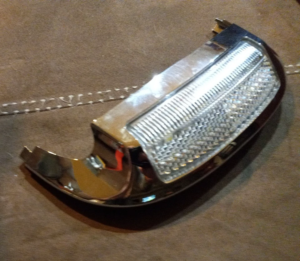 Lente transparente LED personalizada Dynamics punta guardabarros delantero luz 14-24 Harley Touring Foto 2 de 4