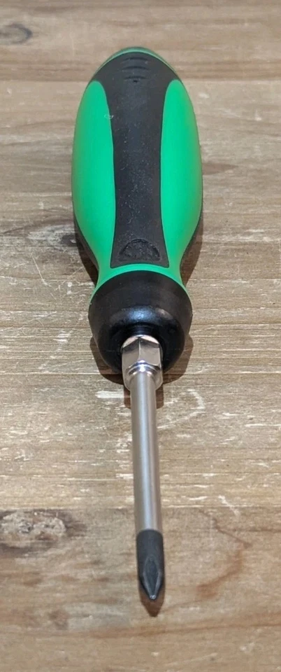 Mac Tools PBM2031NG Macsimizer Phillips Screwdriver 3-1/4 x #1 - 霓虹绿 — 第 4/4 张图片