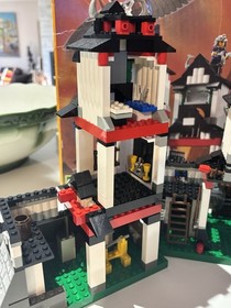 Lego 6093 Flying Ninja&rsquo;s fortress Japan castle incomplete