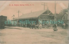 Spring Valley NY- ERIE RAILROAD STATION FROM CROSSING - Postcard Rockland County