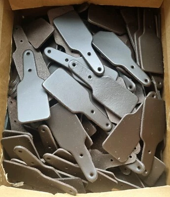 HERITAGE & CO LTD. 100× SCHWARZ Farbe gestanzt RECHTECK Form Echt LEDER Schlüsselanhänger Rohlinge