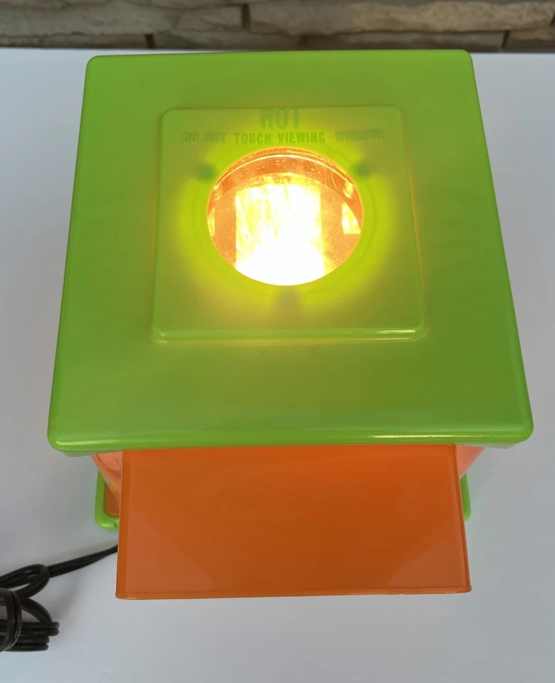 Creepy Crawlers Workshop Bug Maker Oven W/ 2 Molds VTG 1992 Parts Repair *Read* - Image 4 of 4