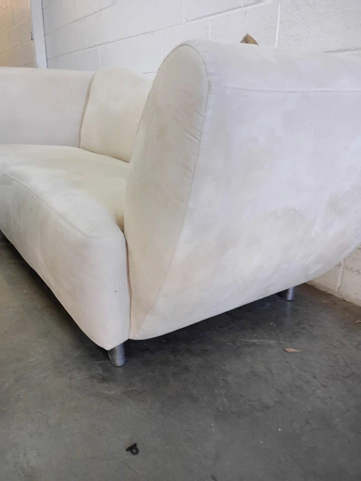 Luxury 3piece Living Room Set. Sofa , Couch , Love Seat.$250.00 - Image 3 of 4
