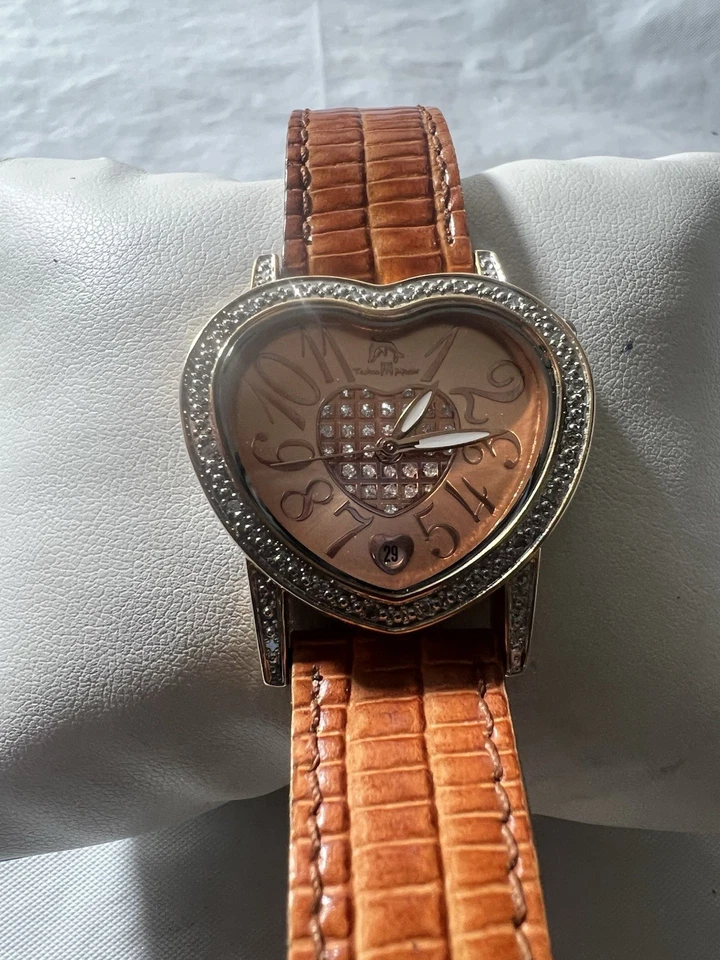 Reloj Techno Master Diamante, Mujer, Forma Corazón, Chapado en Oro 14k, Cuero Marrón Foto 4 de 4