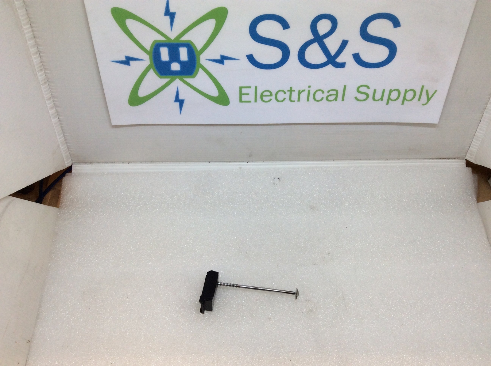 Eaton/CutlerHammer BREQS125 Breaker Hold Down Kit 2 Pole 125A Max