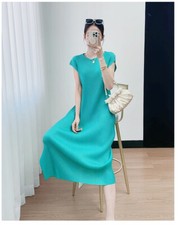 Fashion Pleated Irregular Slim Fit Round Neck Short Sleeved Pleated Dress