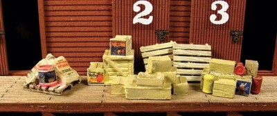 Monroe Models (HO) 2303 LOADING DOCK JUNK (Unpainted - Cast Metal) - NIB